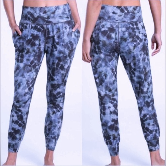 NWT Athleta Salutation Printed Jogger 2X Blue tie dye - Picture 1 of 9